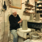 George Pelletier dans son atelier