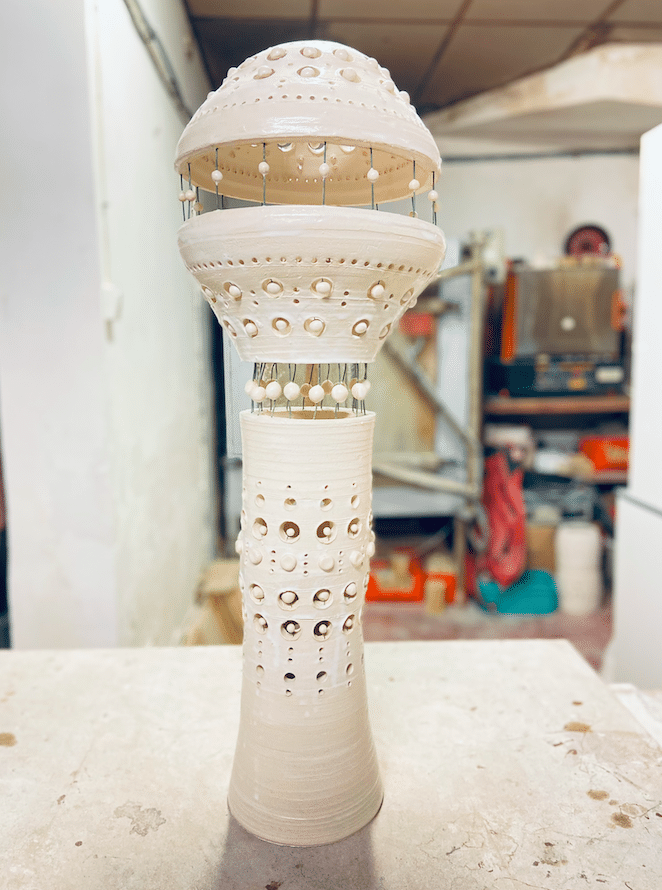 Lampe sculpture R2D2 en céramique de Georges Pelletier