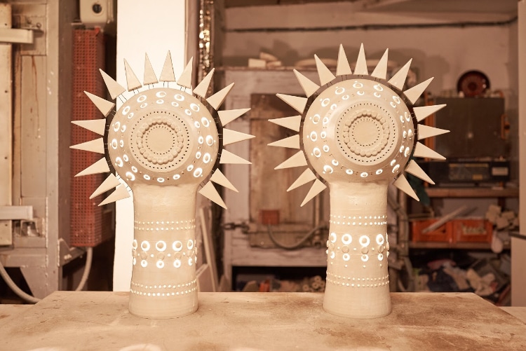 Paire de soleil en céramique de Georges Pelletier