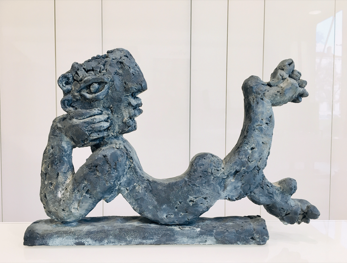 sculpture personnage en bronze by Ariel Barsamian