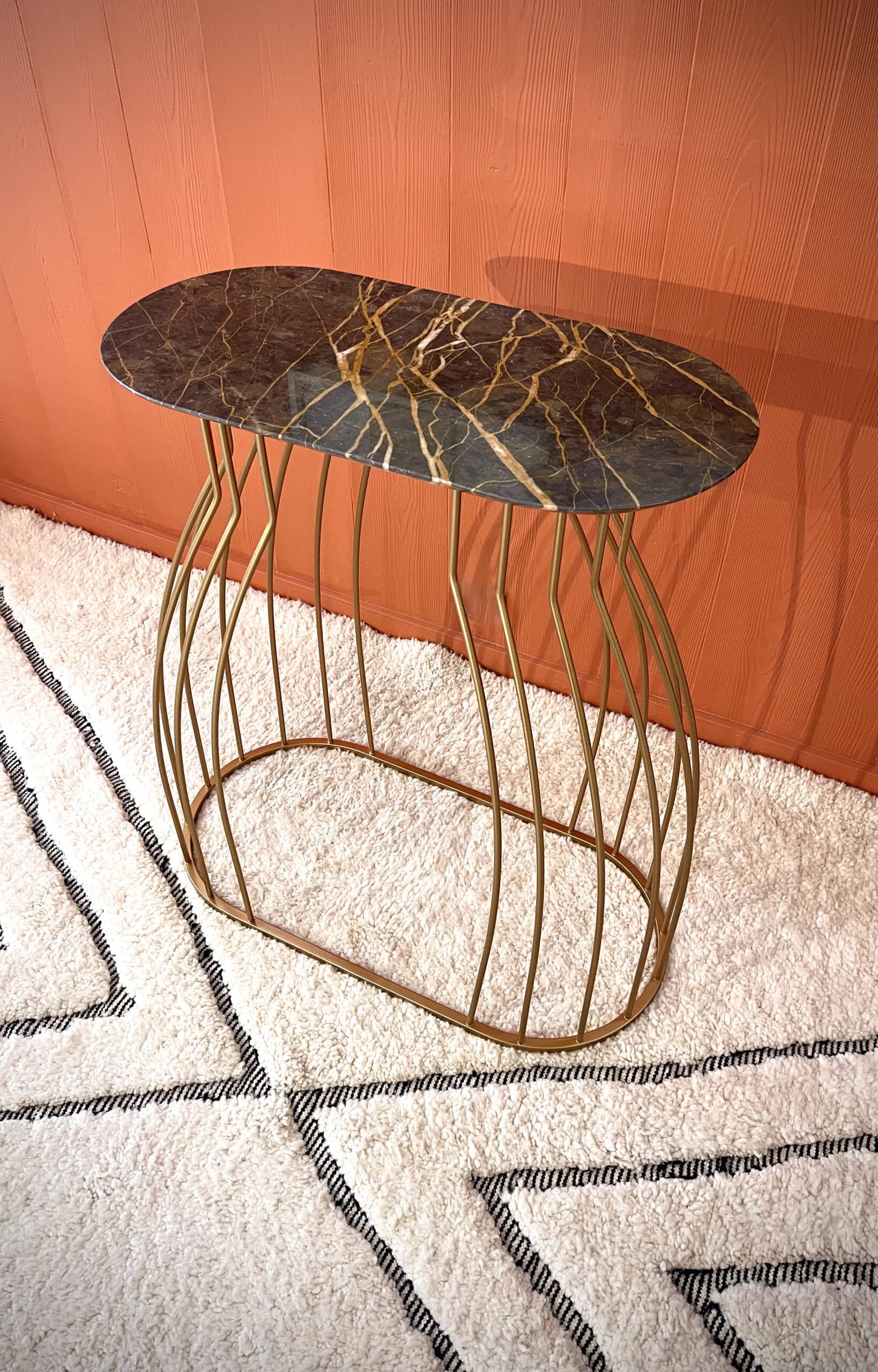Console Pompadour acier or et marbre Saint Laurent by Antoine Jourdan & Dominique Réol