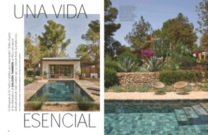 Ad Spain juillet 2024 reportage sur l'incroyable finca et la Galeria Tambien à Ibiza chez Jorge Fernández et Natalie Rich.